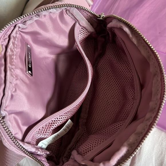 Lululemon - Picture 6 of 11